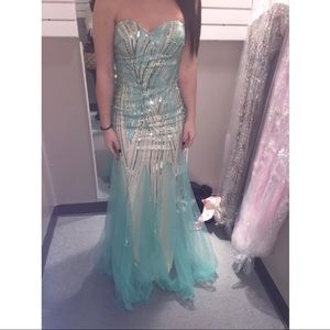 Formal sequin prom / homecoming dress